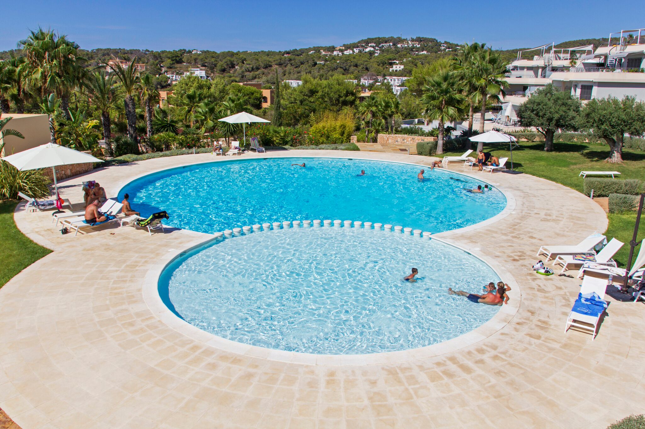 Resa estates longterm rental summer 2022 Ibiza cala Tarida pool 1.jpg